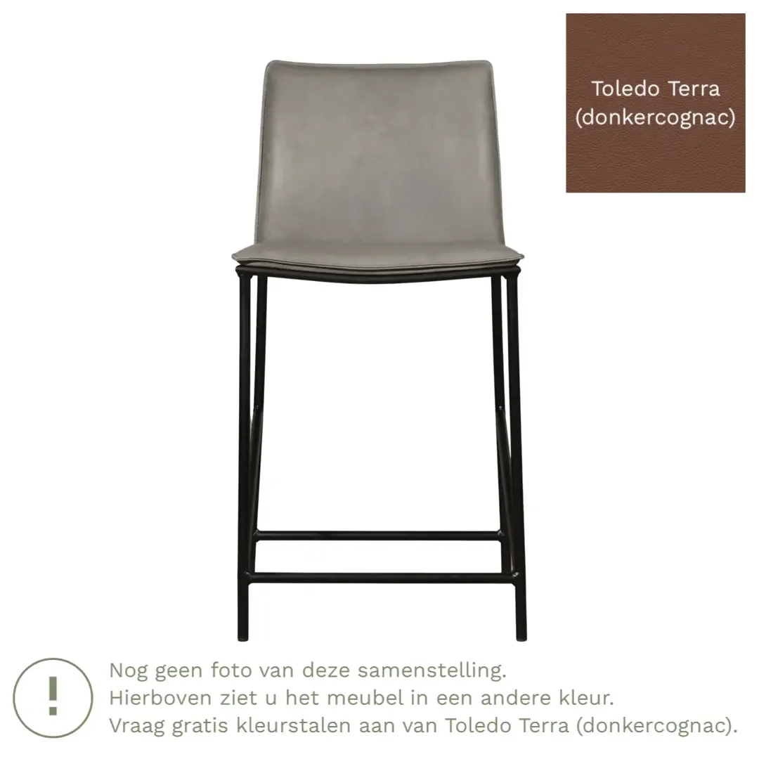 afbeelding van Leren barkruk laag Favor - Toledo Terra (donkercognac) - poten staal rond zwart